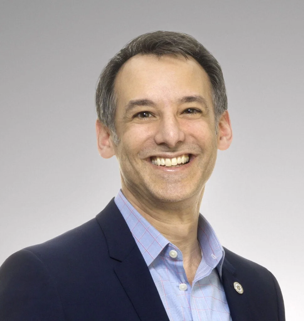 Ashley Biden husbnad