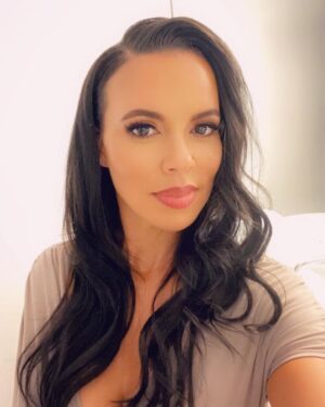 Shamicka Gibbs, Martin Lawrence’s Wife | Wiki & Bio, Age, Husband