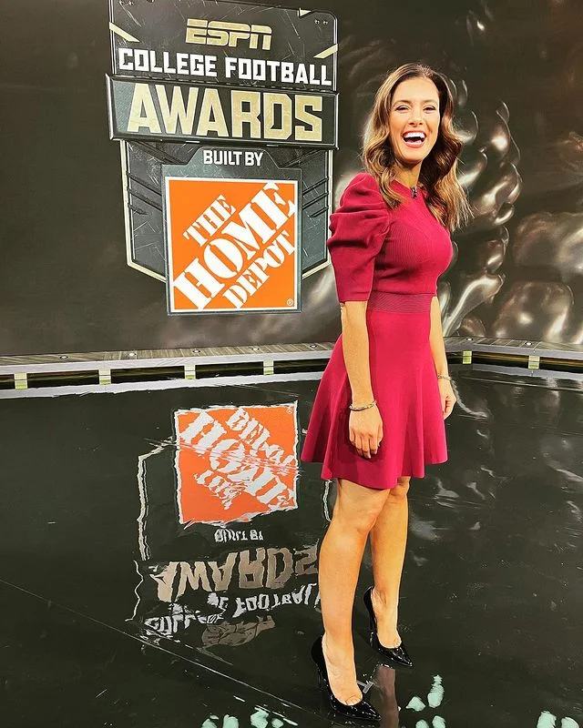 Jen Lada hot
